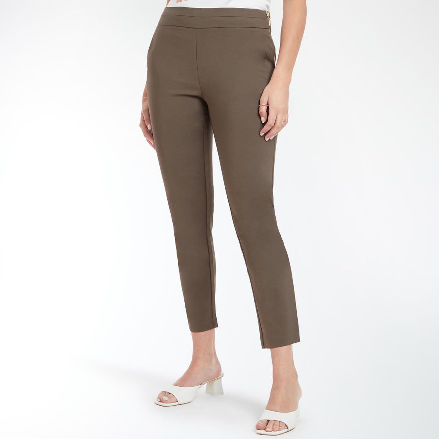 Pantal&oacute;n De Vestir Tiro Medio Slim Mujer Kimera image number 2.0