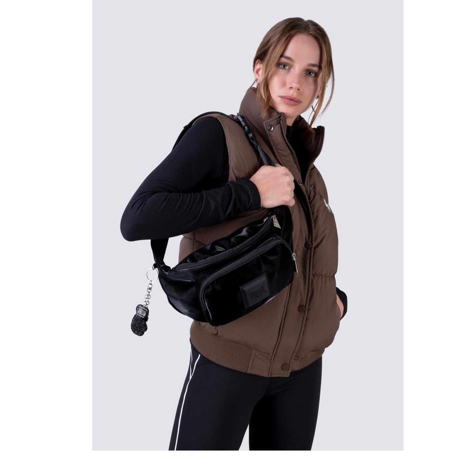 Banano Cintura Mujer Everlast Pop / 4.5 Litros image number 3.0