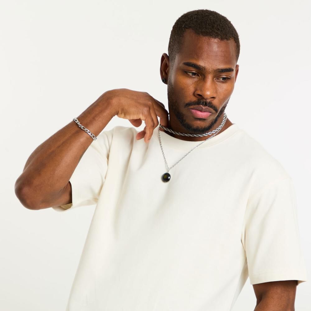 Polera Regular Manga Corta Cuello Redondo Hombre Rolly Go image number 4.0