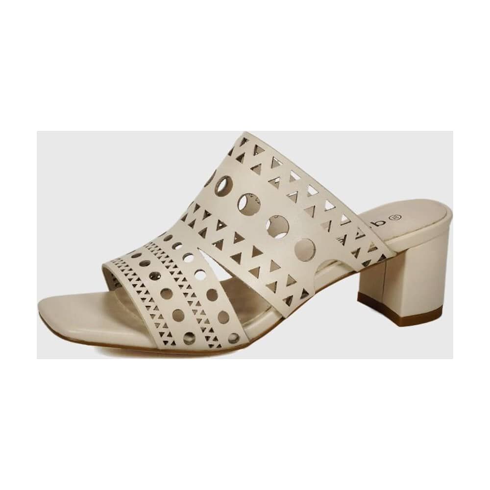 Sandalia Cuero Alegra Beige image number 0.0