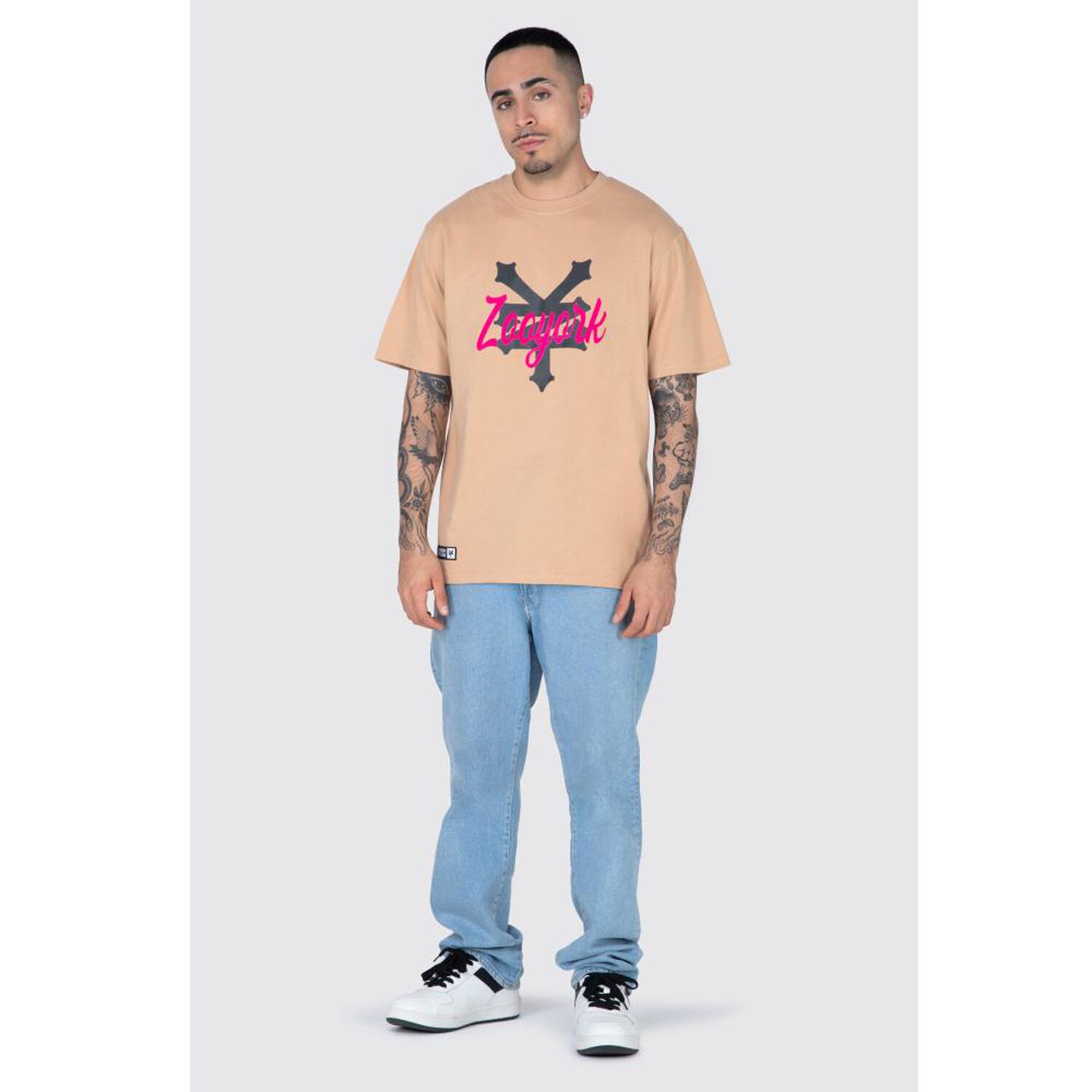 Polera Lisa Regular Manga Corta Cuello Redondo Hombre Zoo York image number 1.0