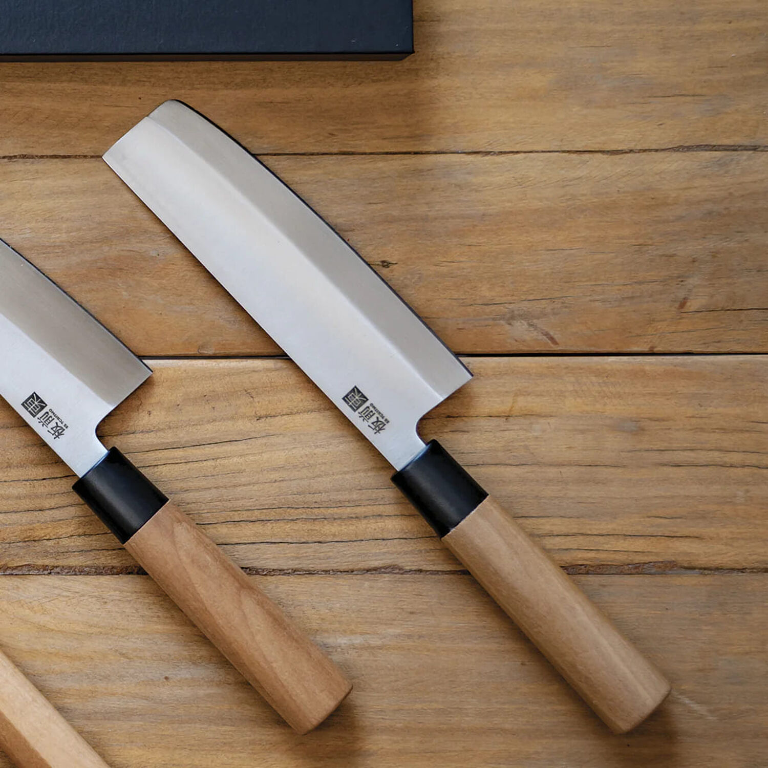 Cuchillo Tokai Cleaver Wayu 30cm De Acero Mango Madera image number 4.0