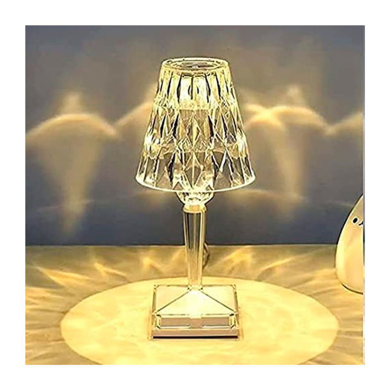L&aacute;mpara De Mesa Dise&ntilde;o De Diamante Con Modos De Luz Y Control T&aacute;ctil image number 1.0