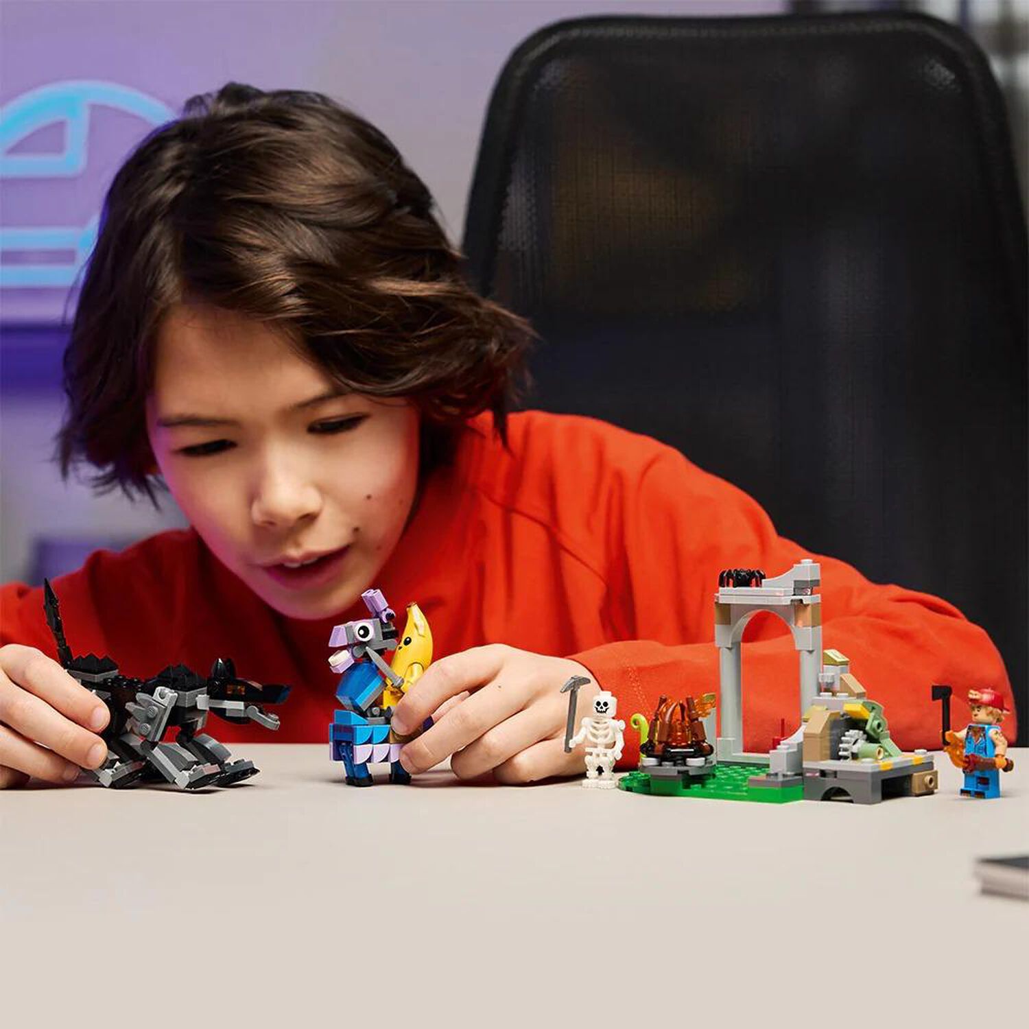 Lego Fortnite - Campamento De Banano Y Buj&iacute;a - 77075 image number 7.0