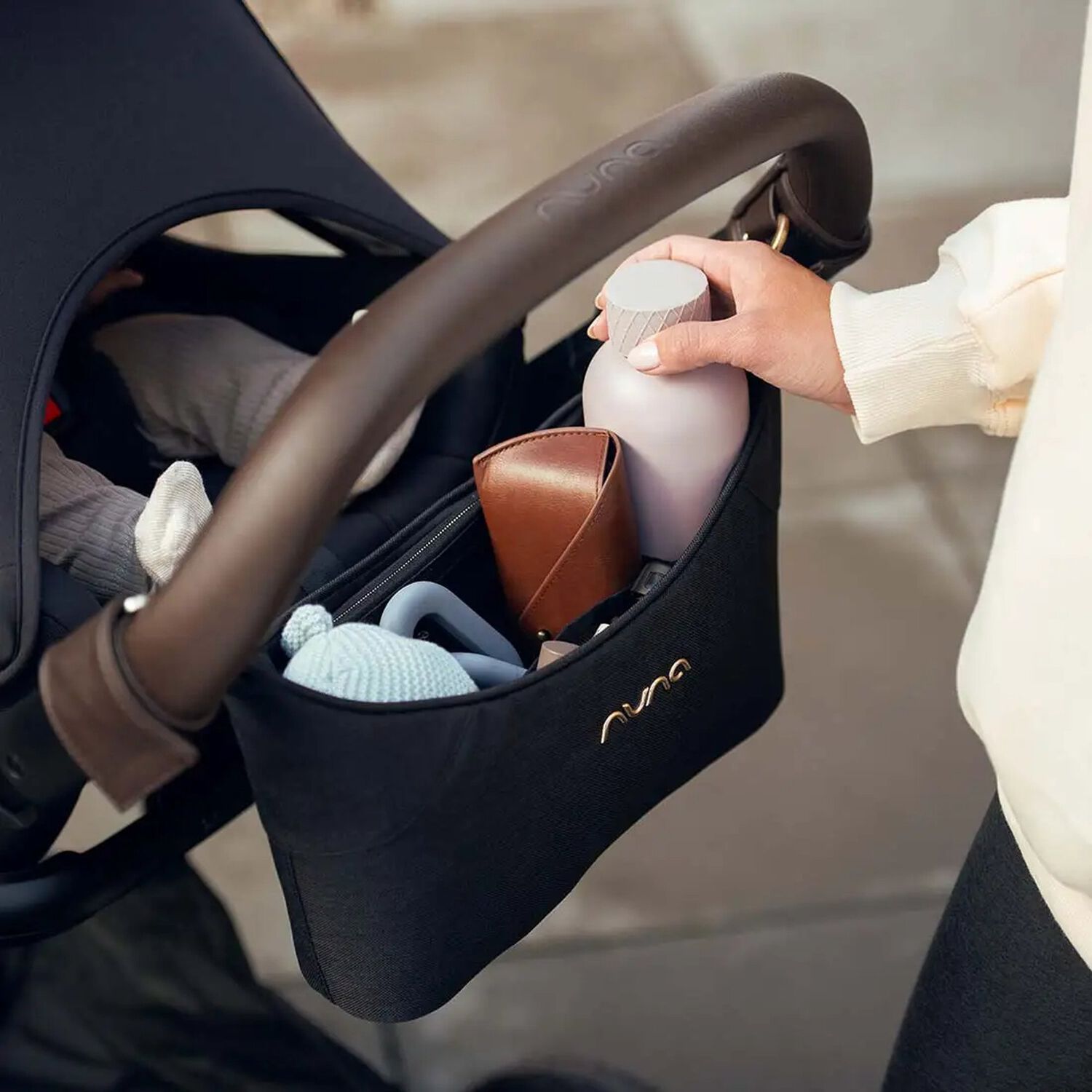 Bolso Organizador Para Coche Caviar Nuna image number 5.0