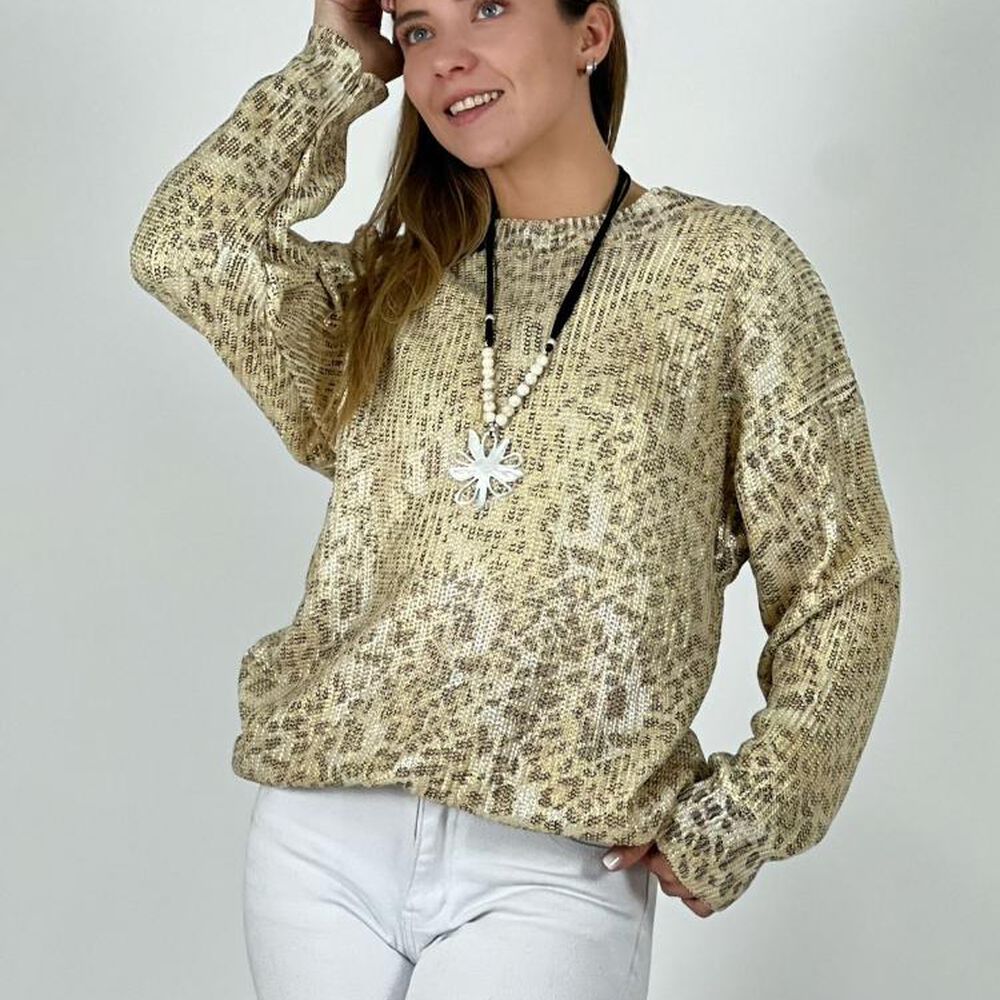 Sweater De Hilo Estampado Print Con Brillos image number 4.0
