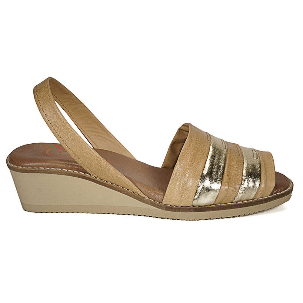 Sandalia Cuero Charmiane Camel Dorado image number 1.0