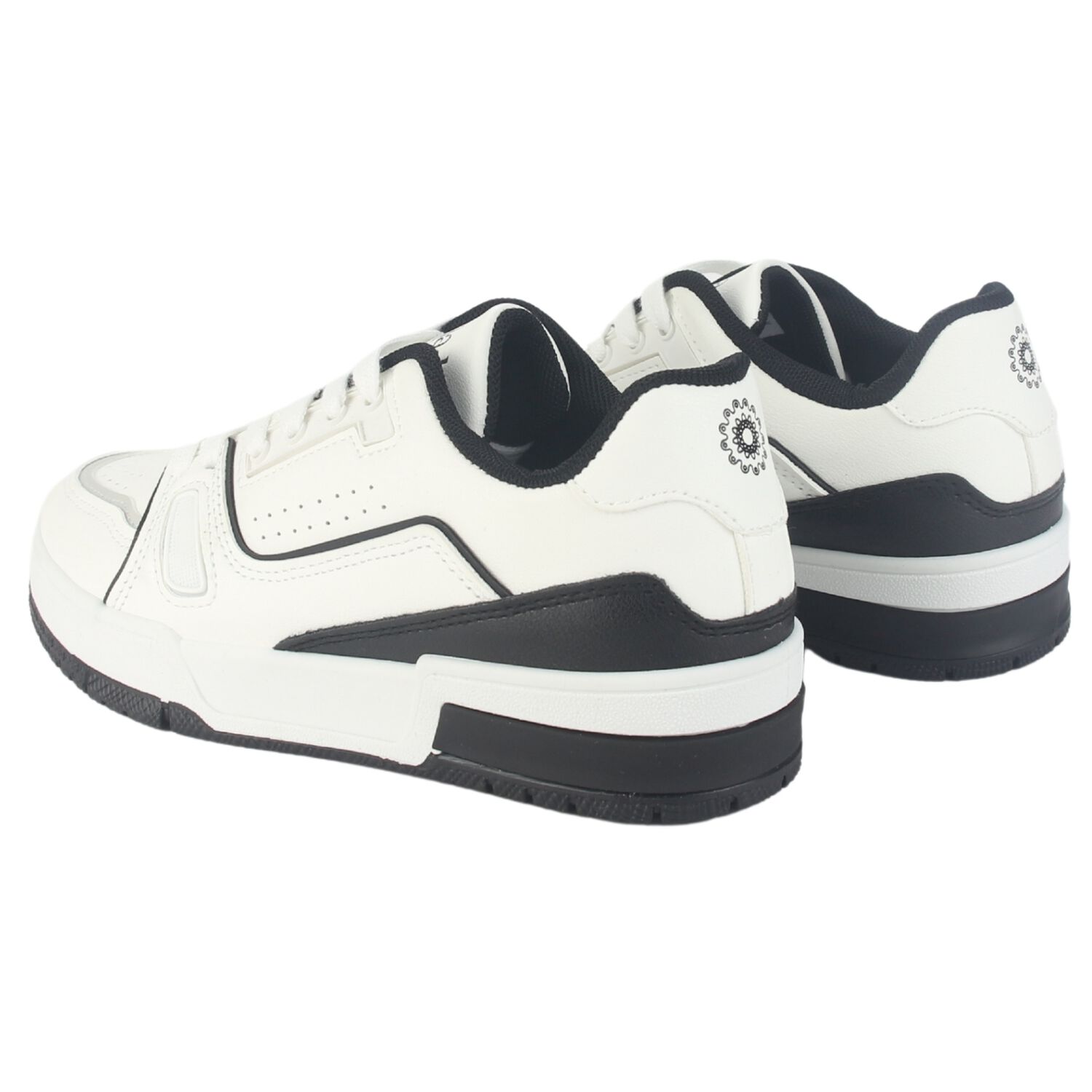 Zapatilla Chalada Mujer Joker-3 Blanco N Urbano image number 5.0