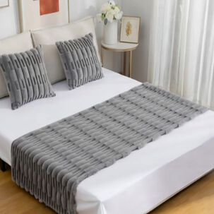 Set Piecera Premium + 2 Fundas Coj&iacute;n Gris