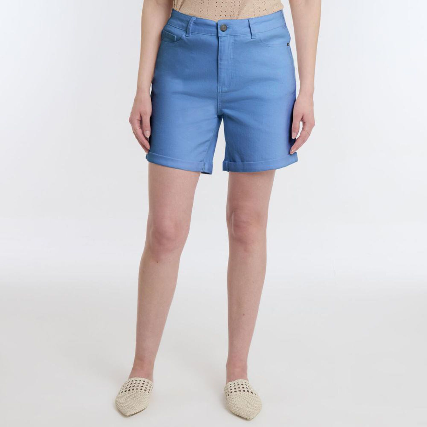 Bermuda B&aacute;sico Denim Tiro Medio Regular Mujer Geeps image number 0.0