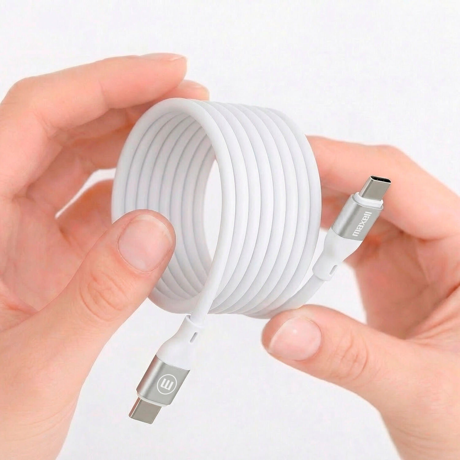 Cable Magn&eacute;tico 60w Usb C A Usb C Maxell 1.2 Metros Carga R&aacute;pida Blanco image number 2.0