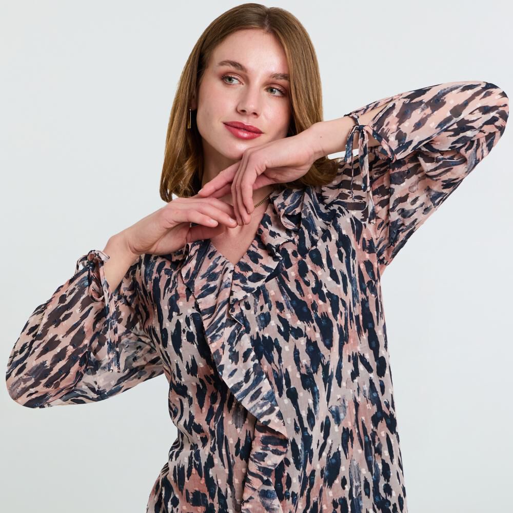 Blusa Pinteada Con Aplicación De Vuelo Manga Larga Cuello V Mujer Lesage image number 4.0