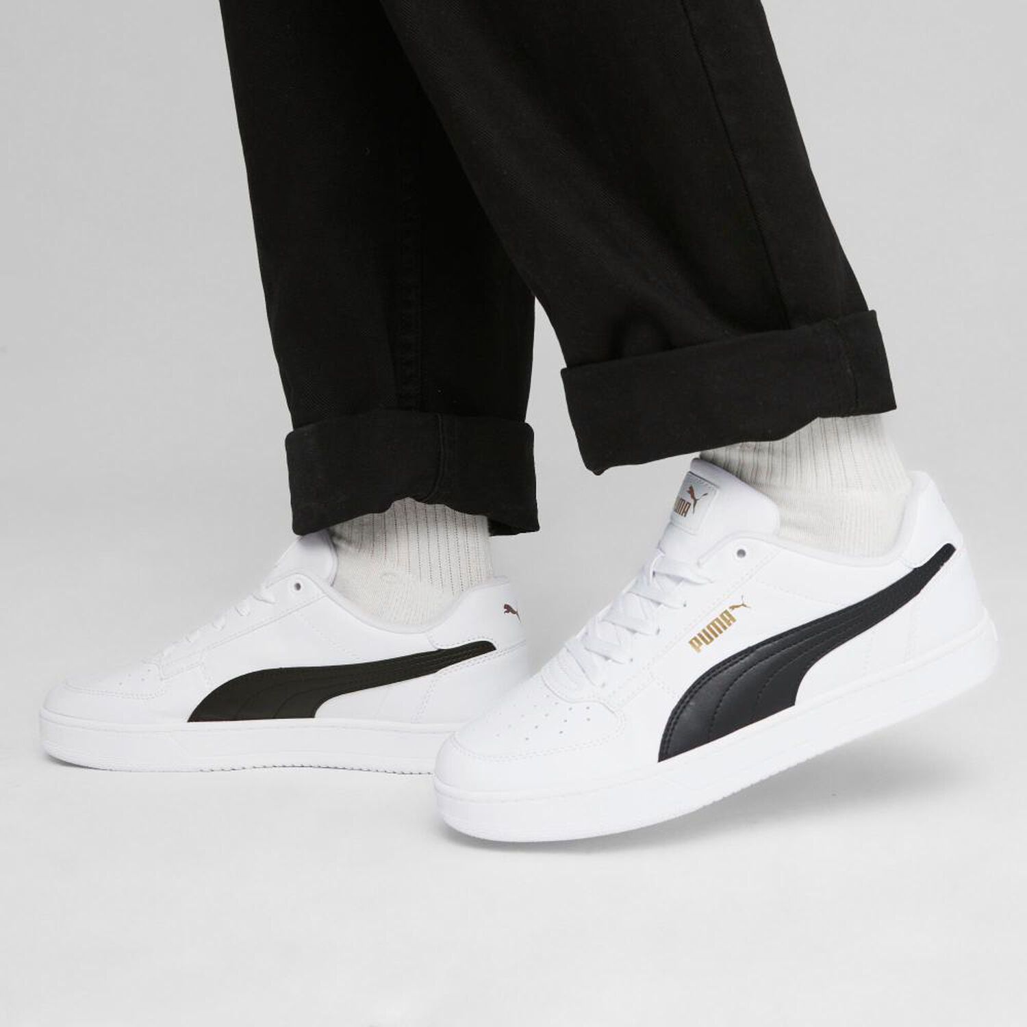 Zapatilla Puma Caven 2.0 Hombre Blanco image number 2.0