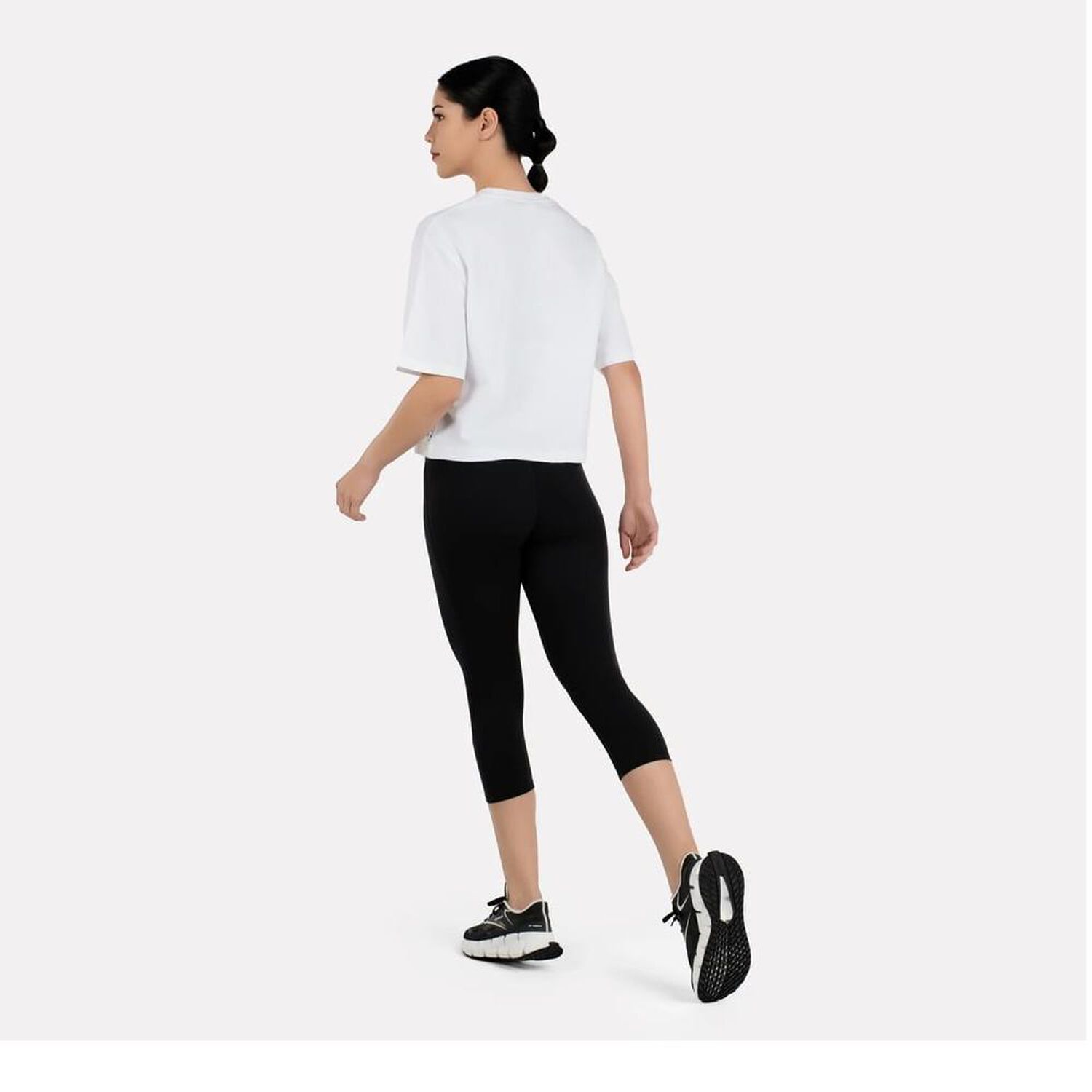 Calza Deportiva Mujer Reebok Id Train Capri image number 3.0