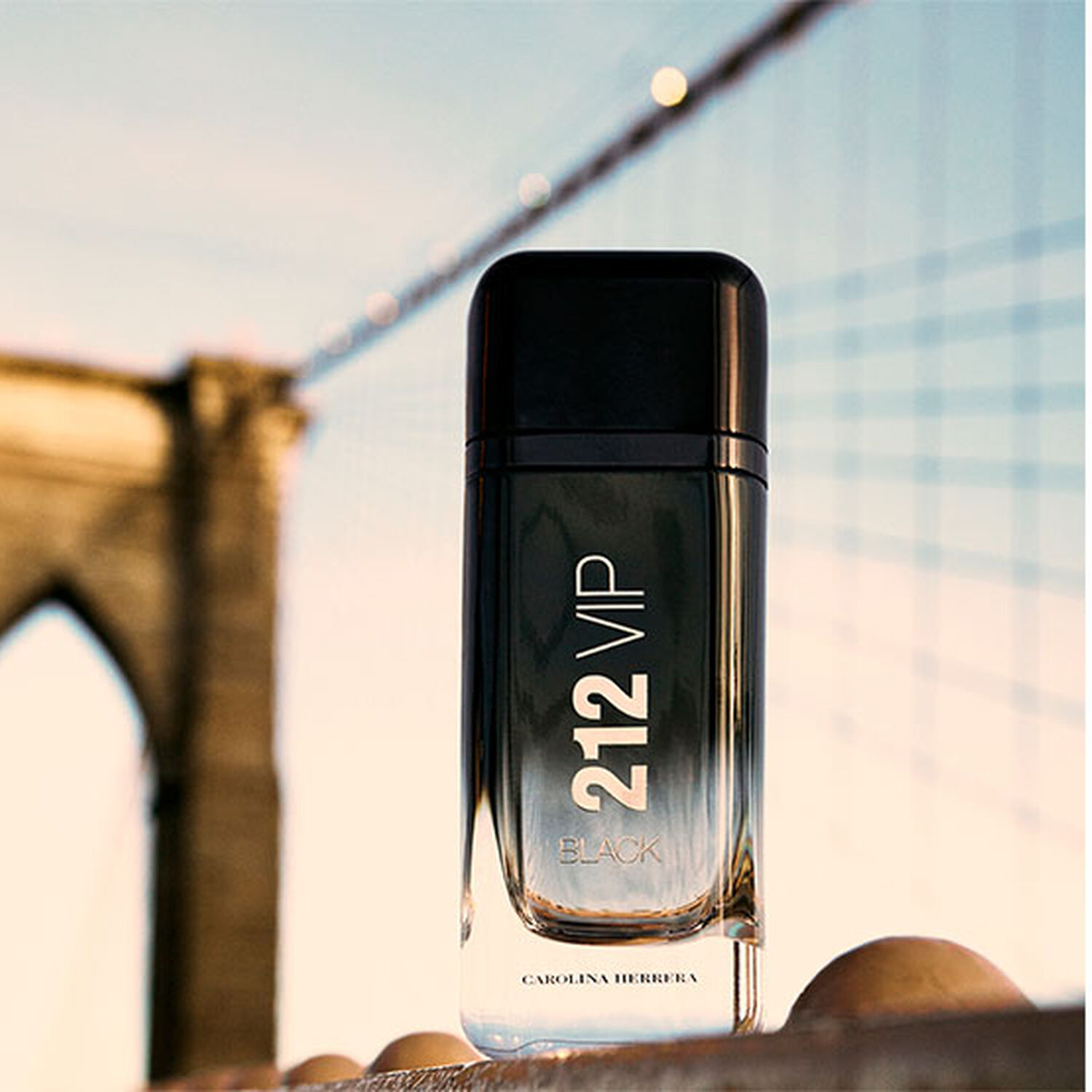 212 Vip Black 100 Ml Edp Carolina Herrera image number 2.0
