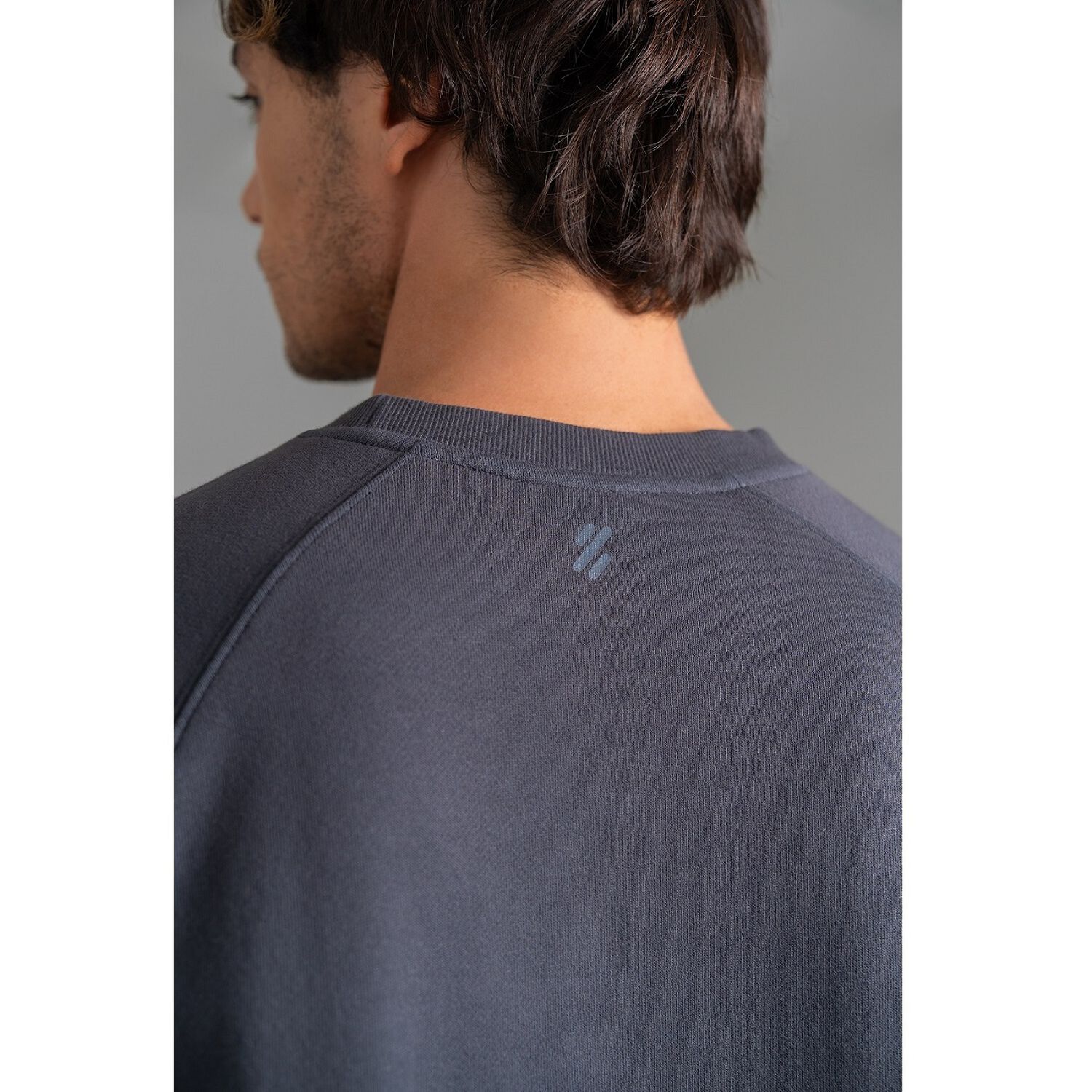 Ultimate Crew Raglan Hombre Dark Grey - Xl image number 3.0