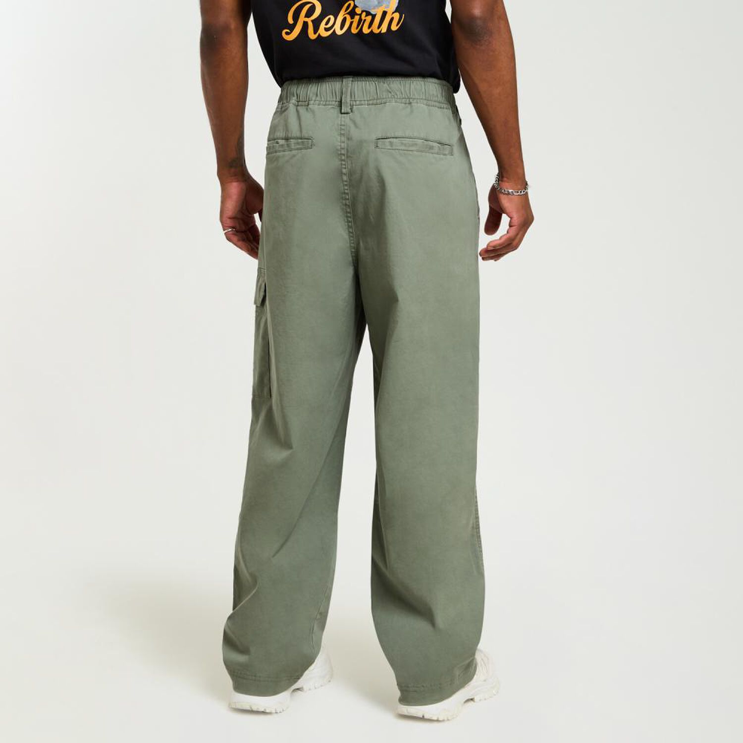 Pantal&oacute;n Tiro Medio Regular Hombre Rolly Go image number 3.0