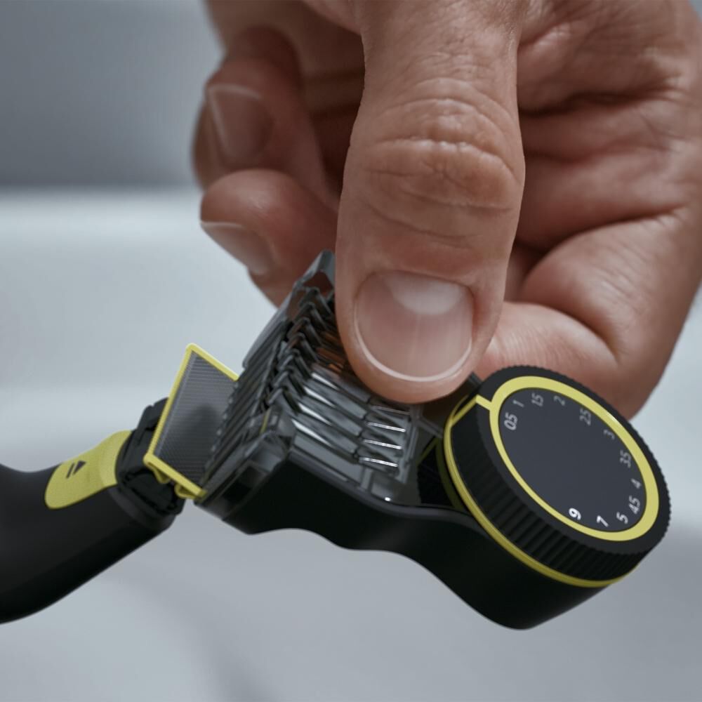 Máquina De Afeitar Philips Oneblade Pro QP6532/10 image number 3.0