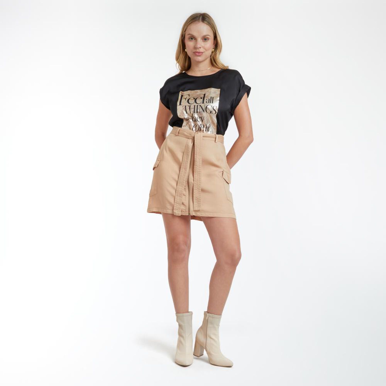 Falda Cargo Tiro Medio Regular Mujer Kimera image number 1.0
