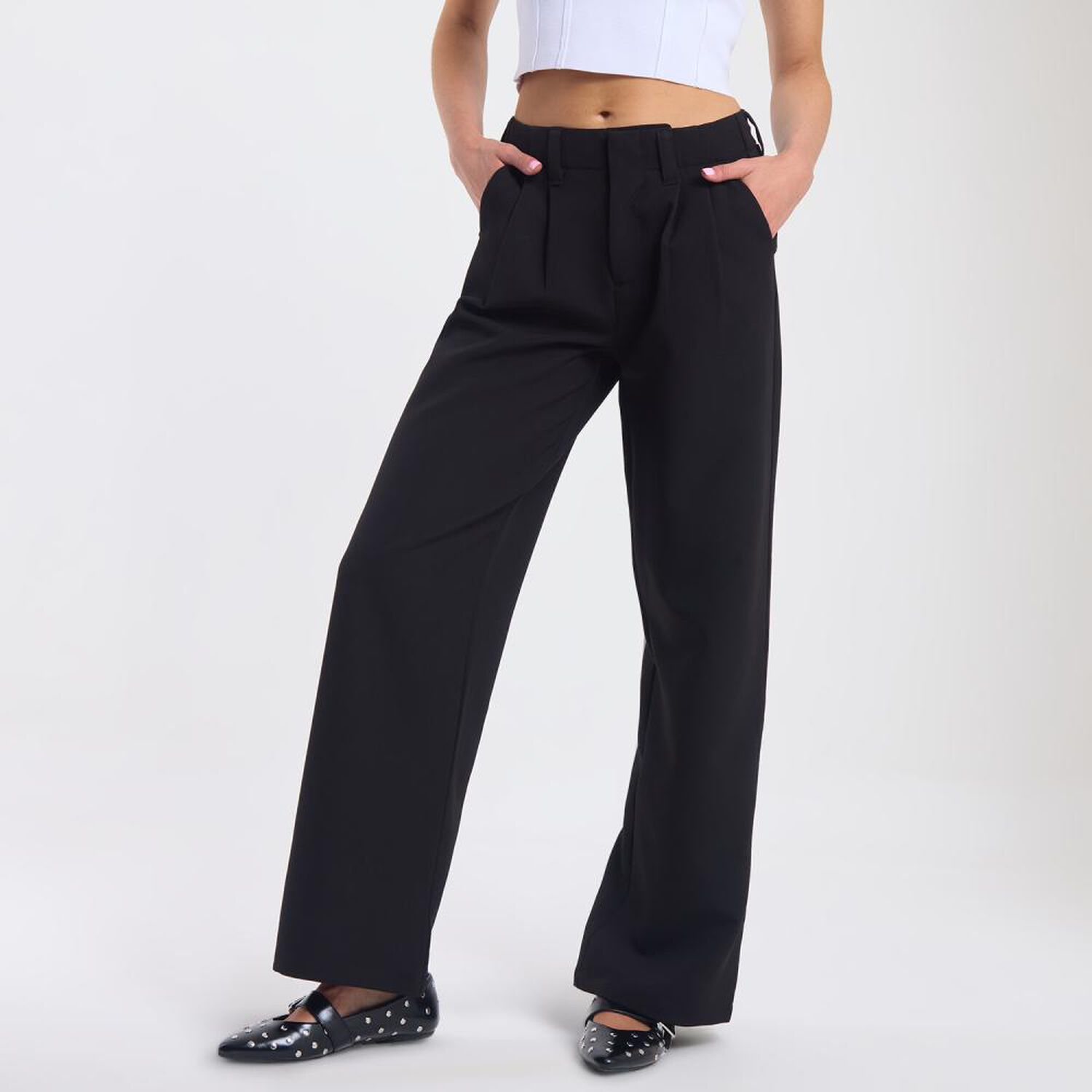 Pantal&oacute;n Tiro Medio Relax Mujer Rolly Go image number 0.0