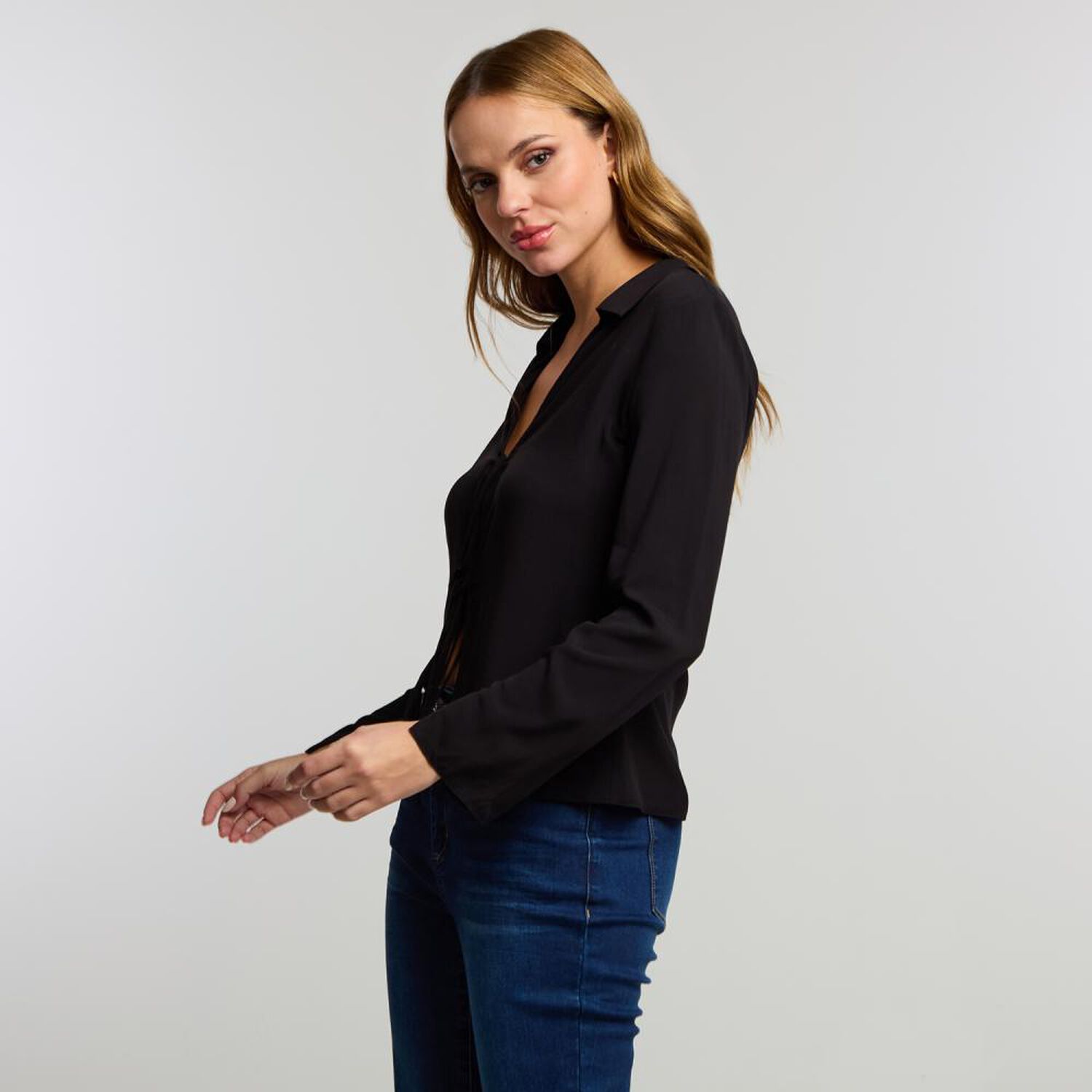 Blusa Con Lazos Manga Larga Cuello Camisero Mujer Kimera image number 2.0