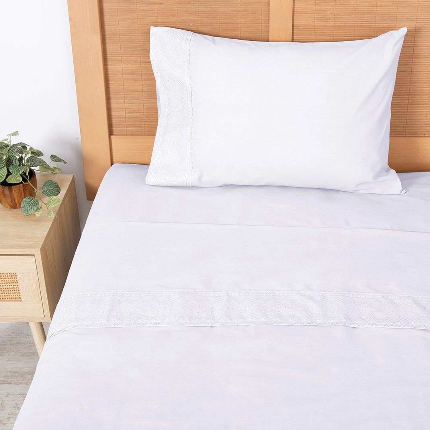 Sabana Broderie Geo 2 P Blanco image number 1.0