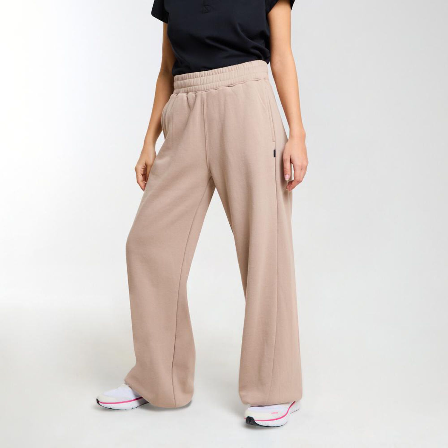 Pantal&oacute;n De Buzo Deportivo Liso Tiro Medio Wide Leg Mujer Wetland image number 2.0