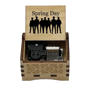 Caja Musical Madera Bts
