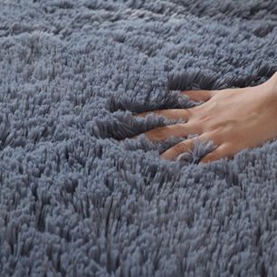 Alfombra Para Living Peluda Tipo Shaggy Medida 200cm X 240cm Color Burdeo