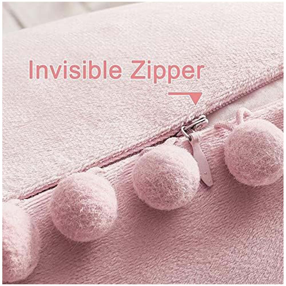 Pack De 02 Fundas De Coj&iacute;n De Terciopelo Con Pompon 45x45 Rosa image number 3.0