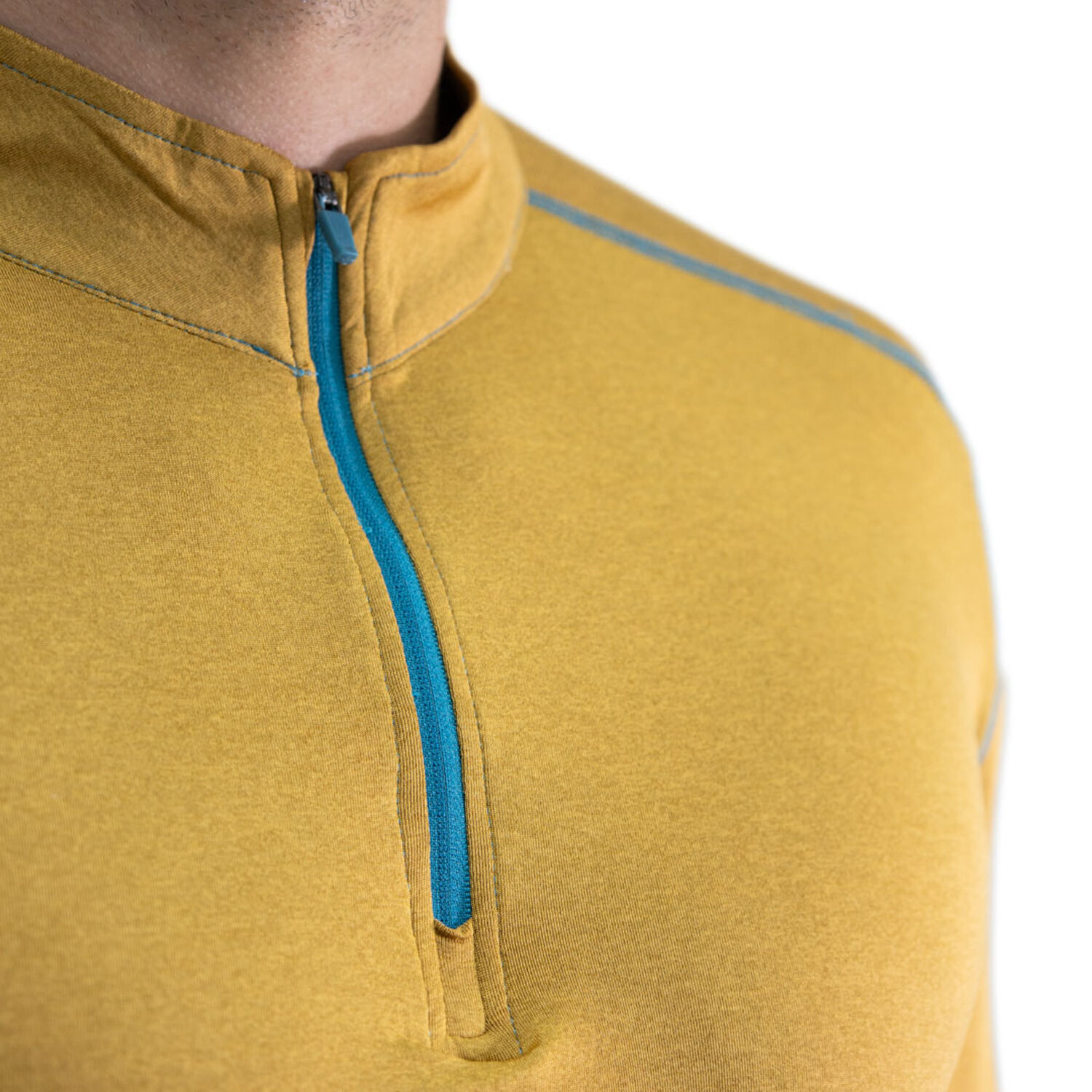 Polera Dry Fit Hw Spx Manga Larga Hombre Mustard image number 3.0