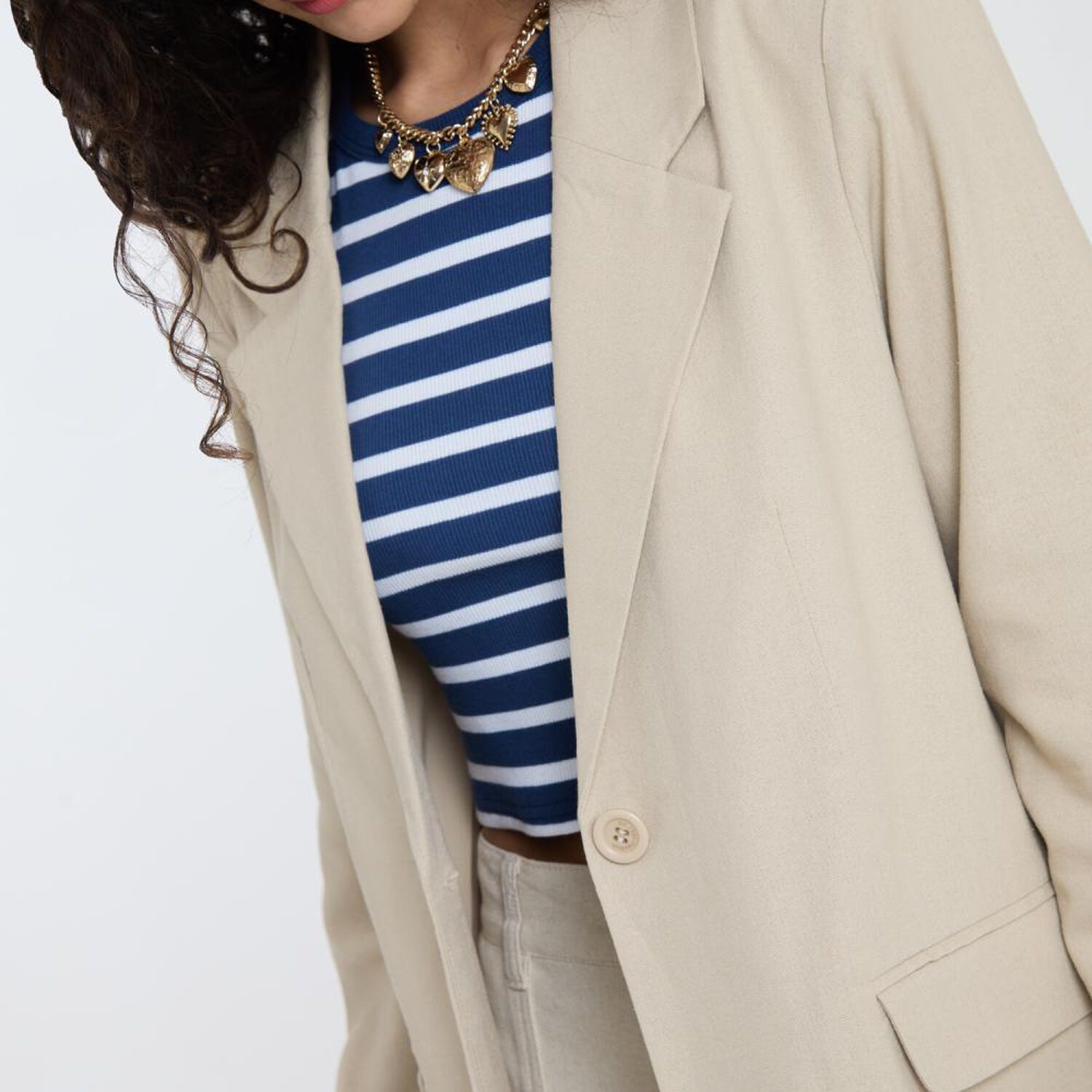 Blazer Lino Con Bot&oacute;n Cuello Solapa Mujer Freedom image number 4.0
