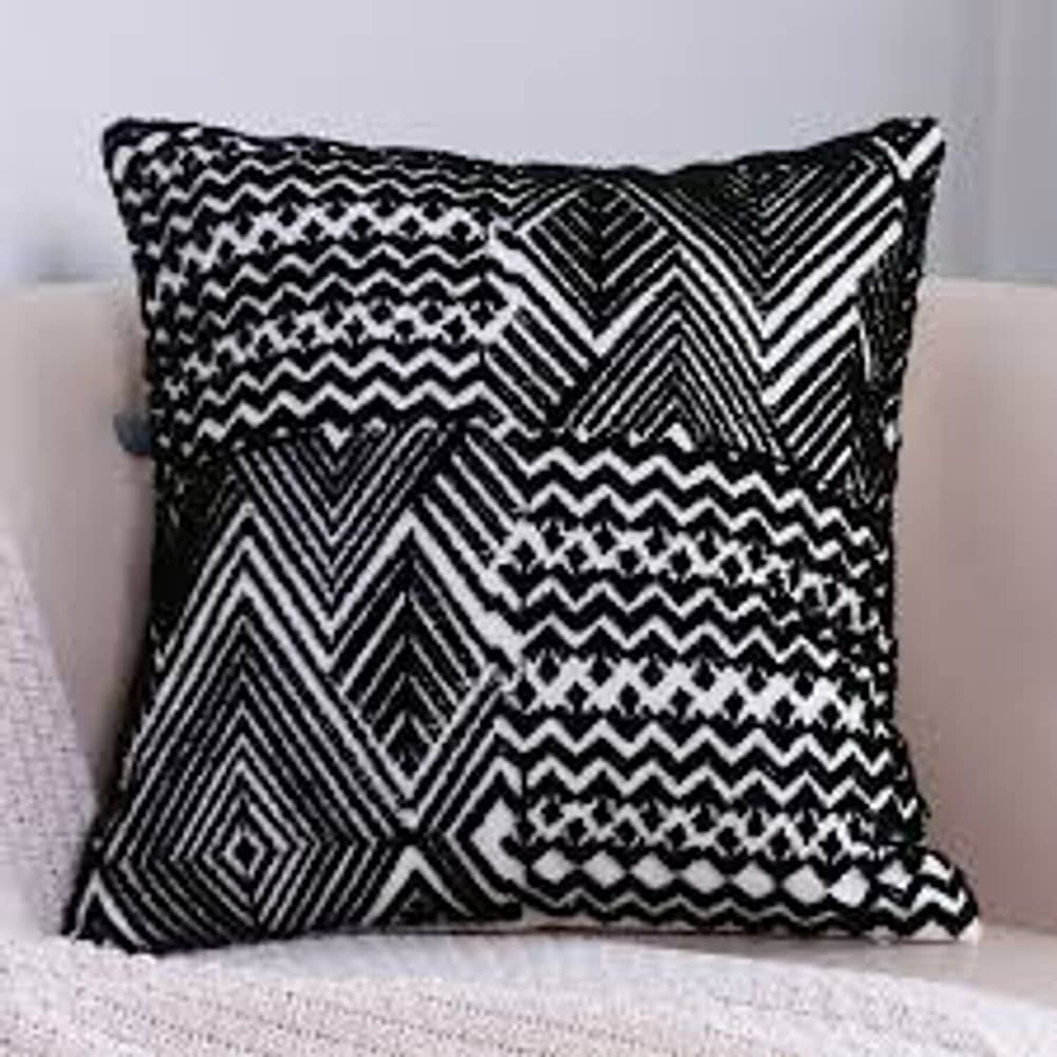 Set De 2 Cojines Bordados Negros - Cuadrado image number 0.0