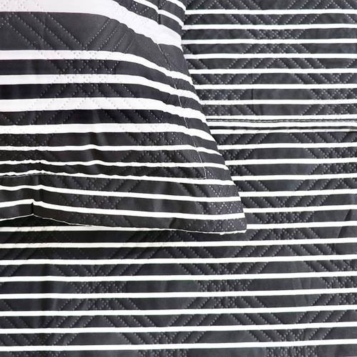 Quilt Andes Estampado Listado Negro 2 Plazas image number 1.0
