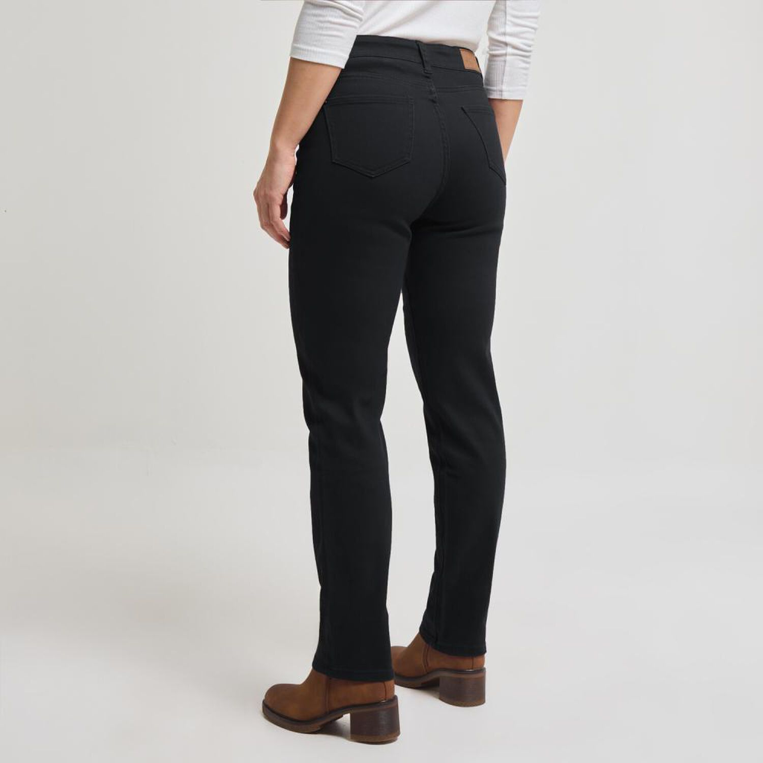 Pantal&oacute;n Tiro Medio Regular Mujer Geeps image number 1.0