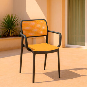 Silla Terraza Pl&aacute;stica Cairo Con Apoyabrazos Negra
