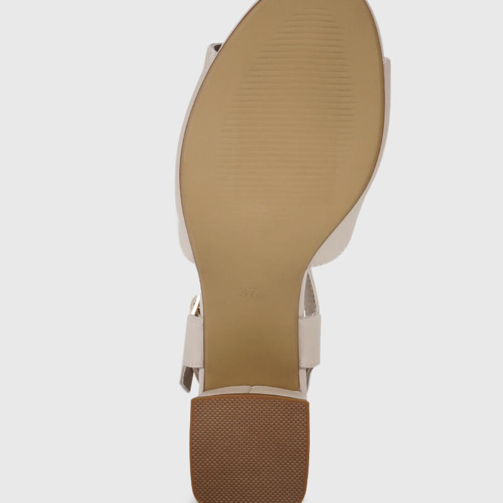Sandalia Cuero Vaniria Beige image number 7.0