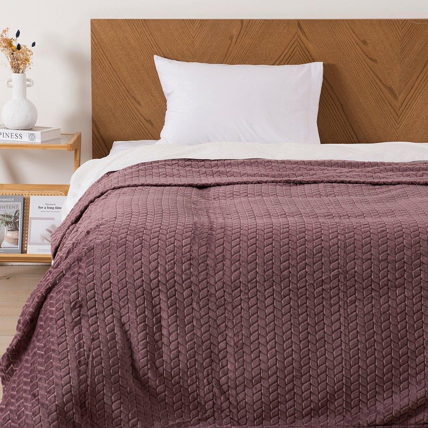 Frazada Jqd Flannel Nevada 1.5 Plazas Morado image number 0.0