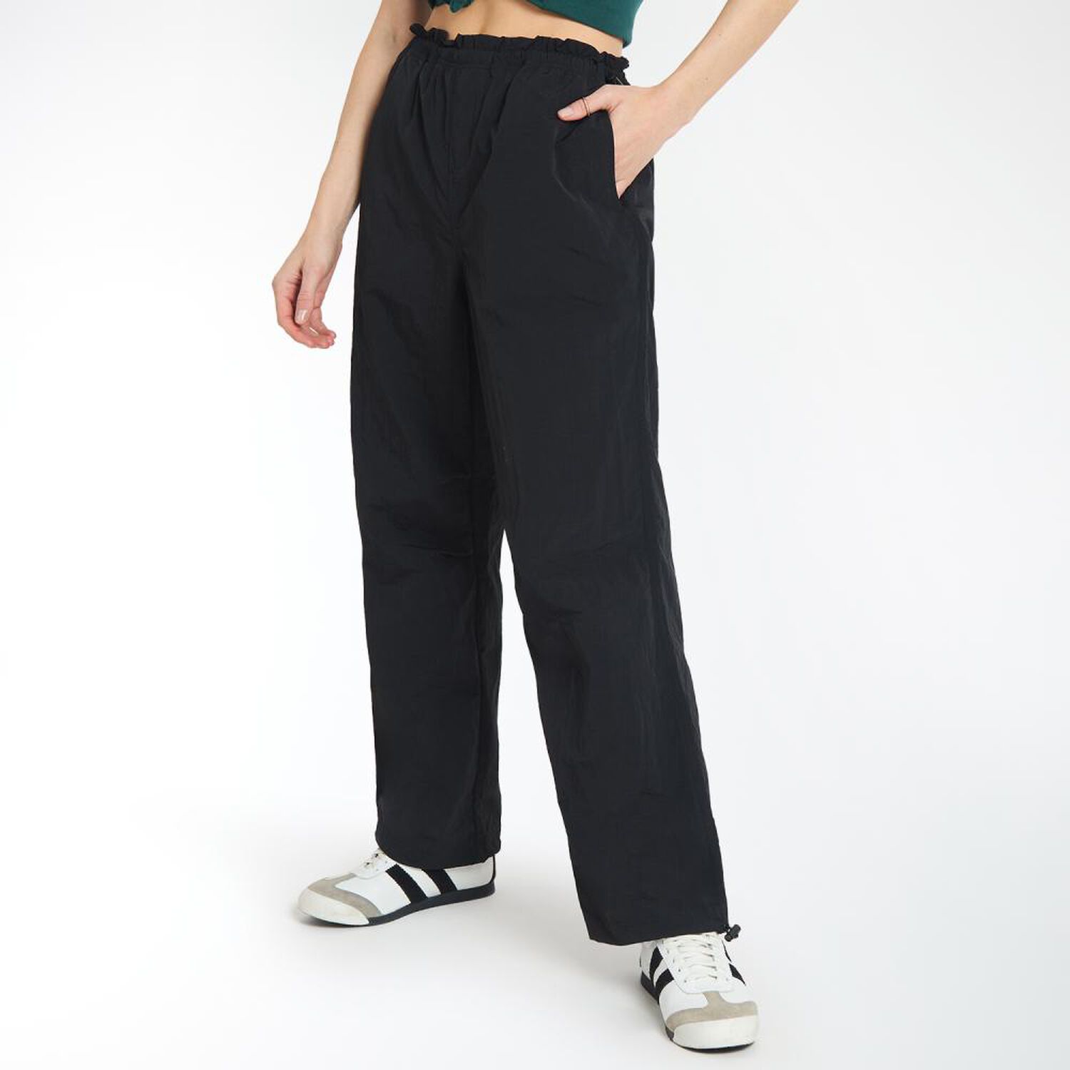 Pantal&oacute;n Parachute Y Basta Con Tirador Tiro Medio Regular Mujer Freedom image number 2.0