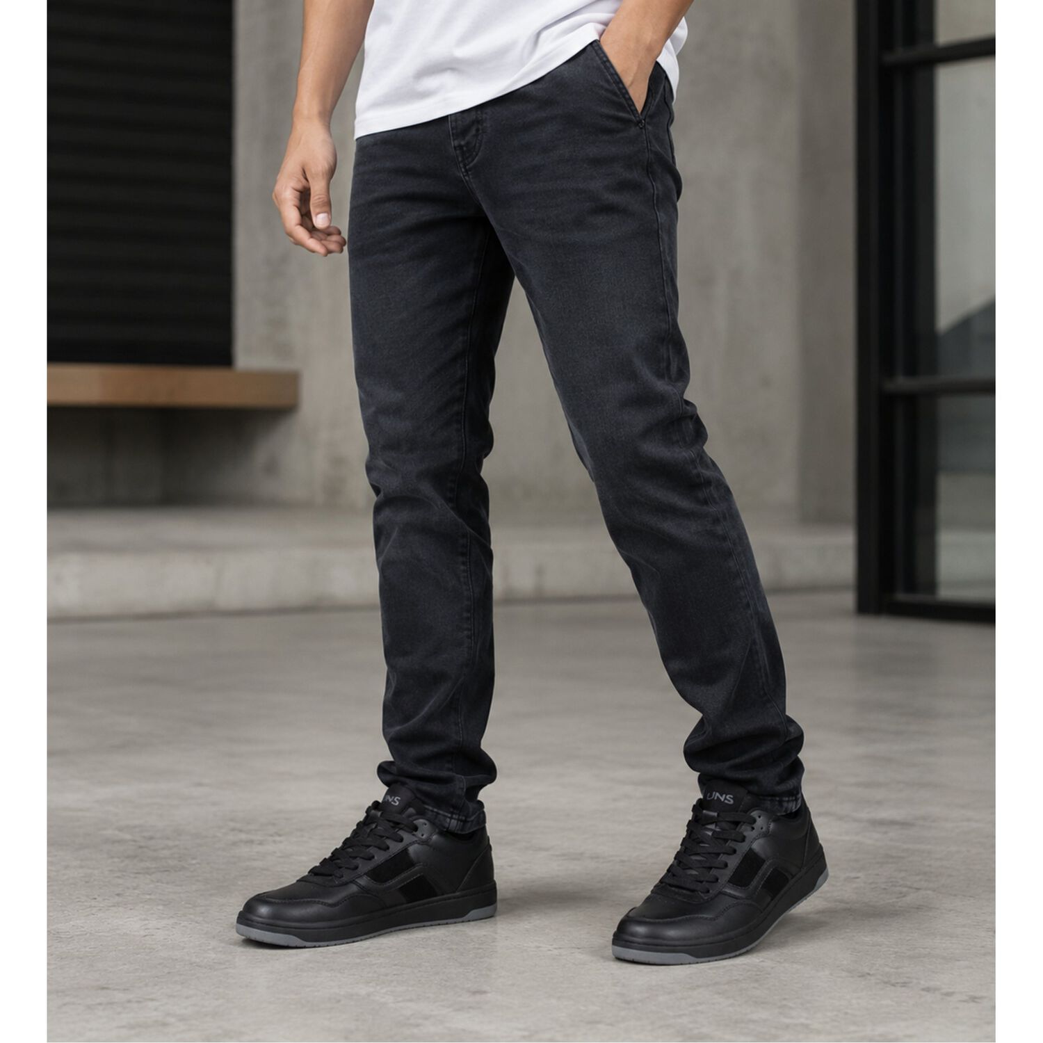 Zapatilla Escolar Lans Negro Uns image number 4.0