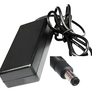 Cargador De Notebook Para Lenovo 20v 3.25a 5.5 X 2.5mm 65w