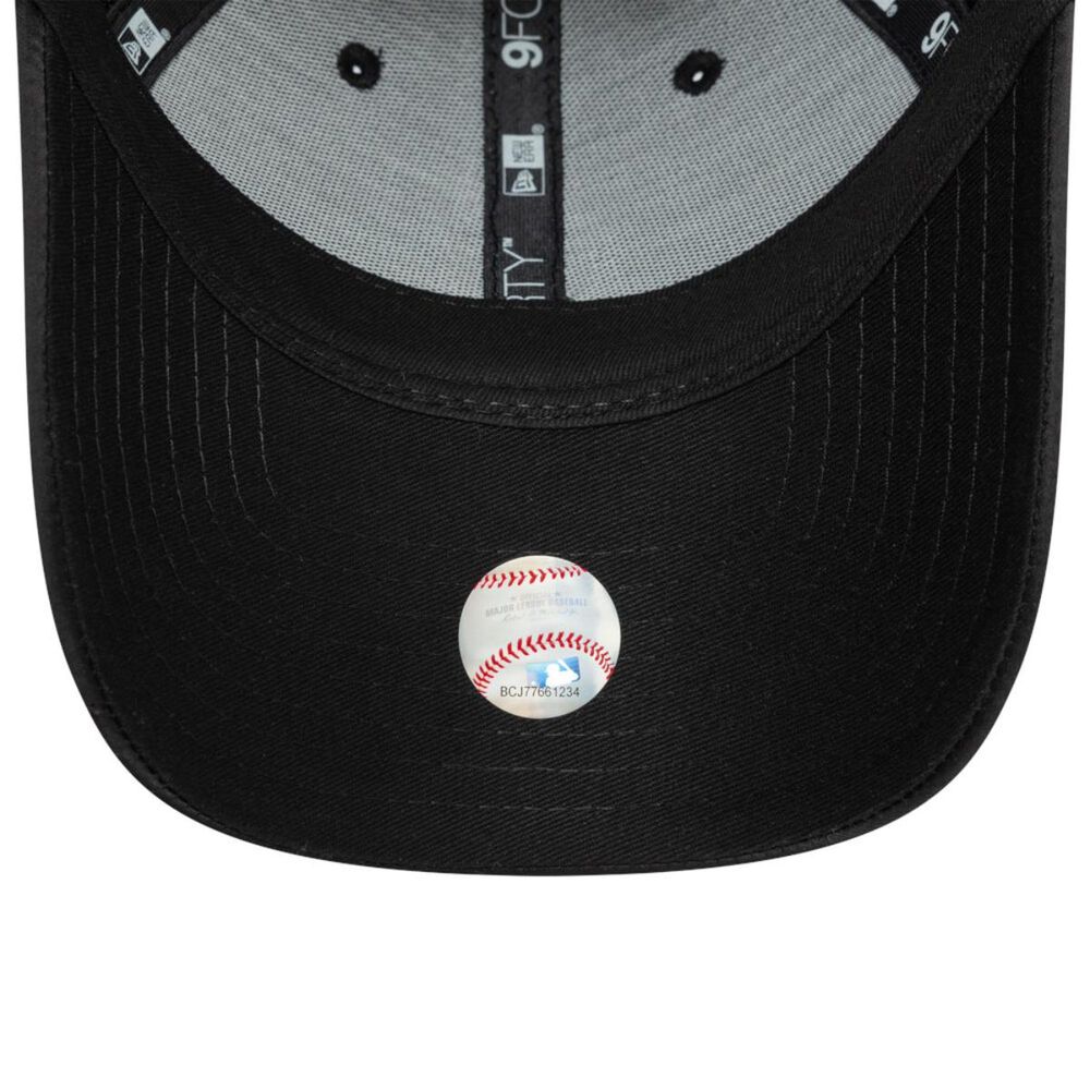 Gorra 9forty New York Yankees Mlb Satin Black image number 4.0
