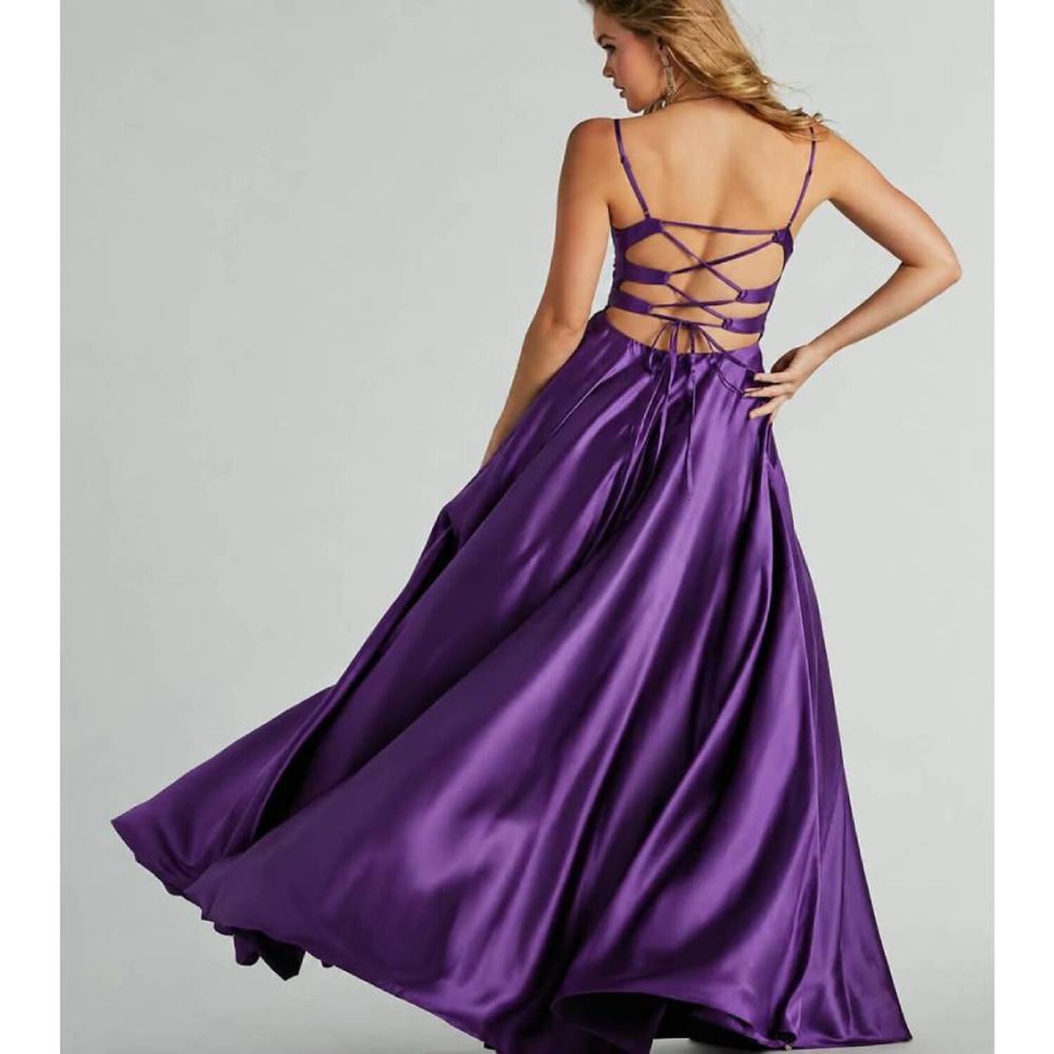 Vestido Satin Kendra Morado image number 2.0