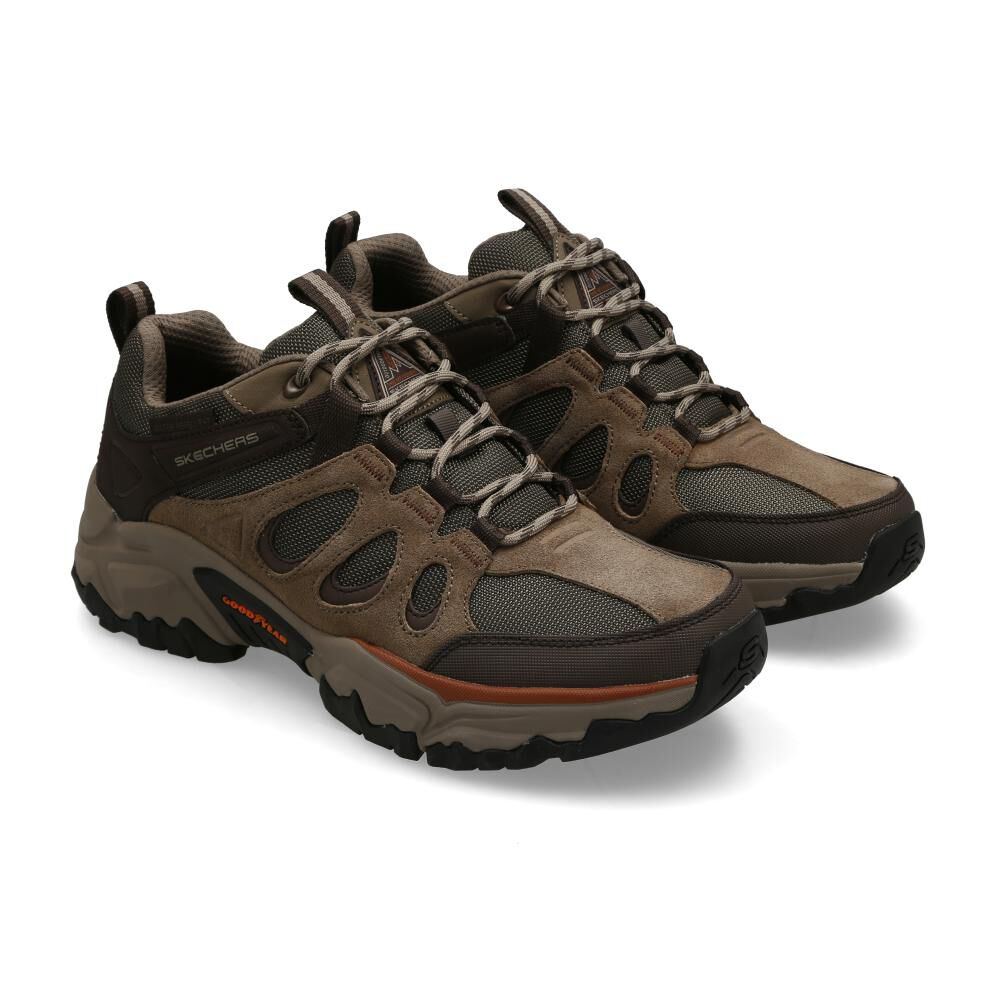 Zapatilla Outdoor Hombre Skechers Taupe image number 1.0