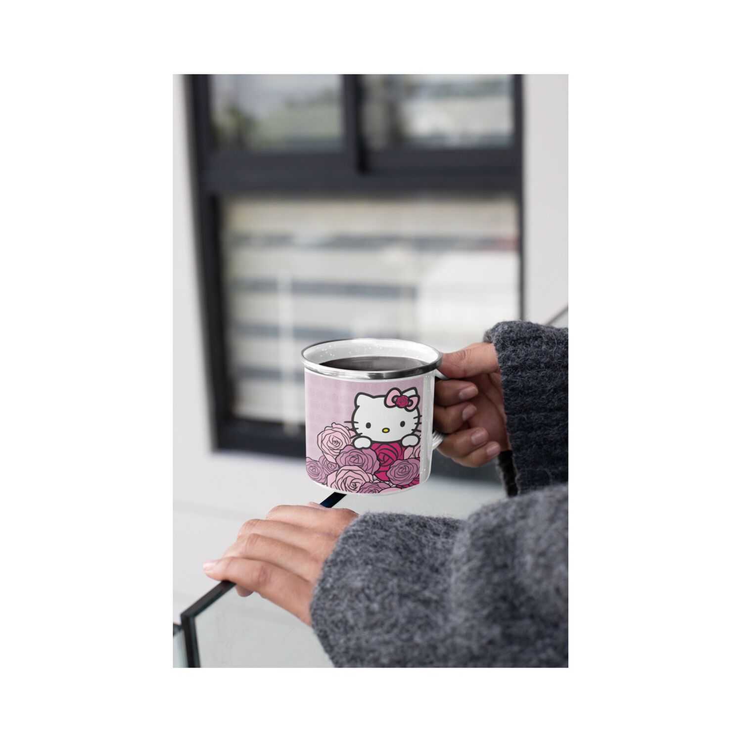 Taza Enlozada Lechera Hello Kitty Flores Tierna image number 1.0