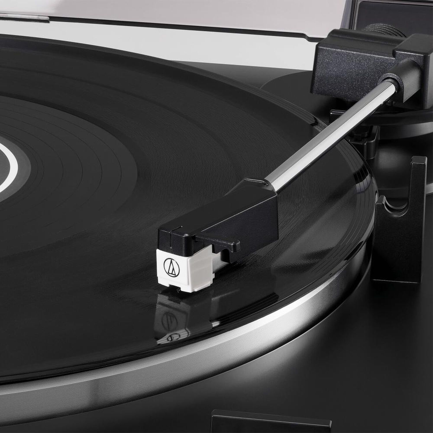 Tornamesa Audio-technica AT-LP60X-BK image number 1.0