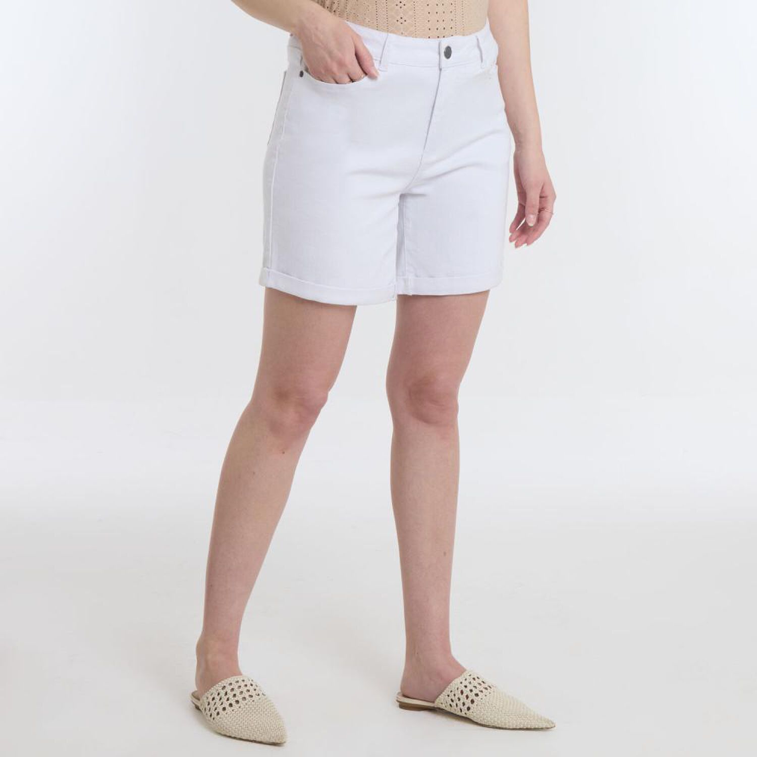 Bermuda B&aacute;sico Denim Tiro Medio Regular Mujer Geeps image number 2.0