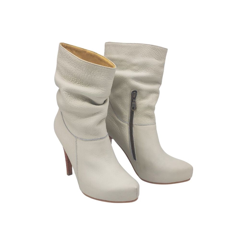 Bota Vilma Beige Cuero Pao Pecados image number 3.0
