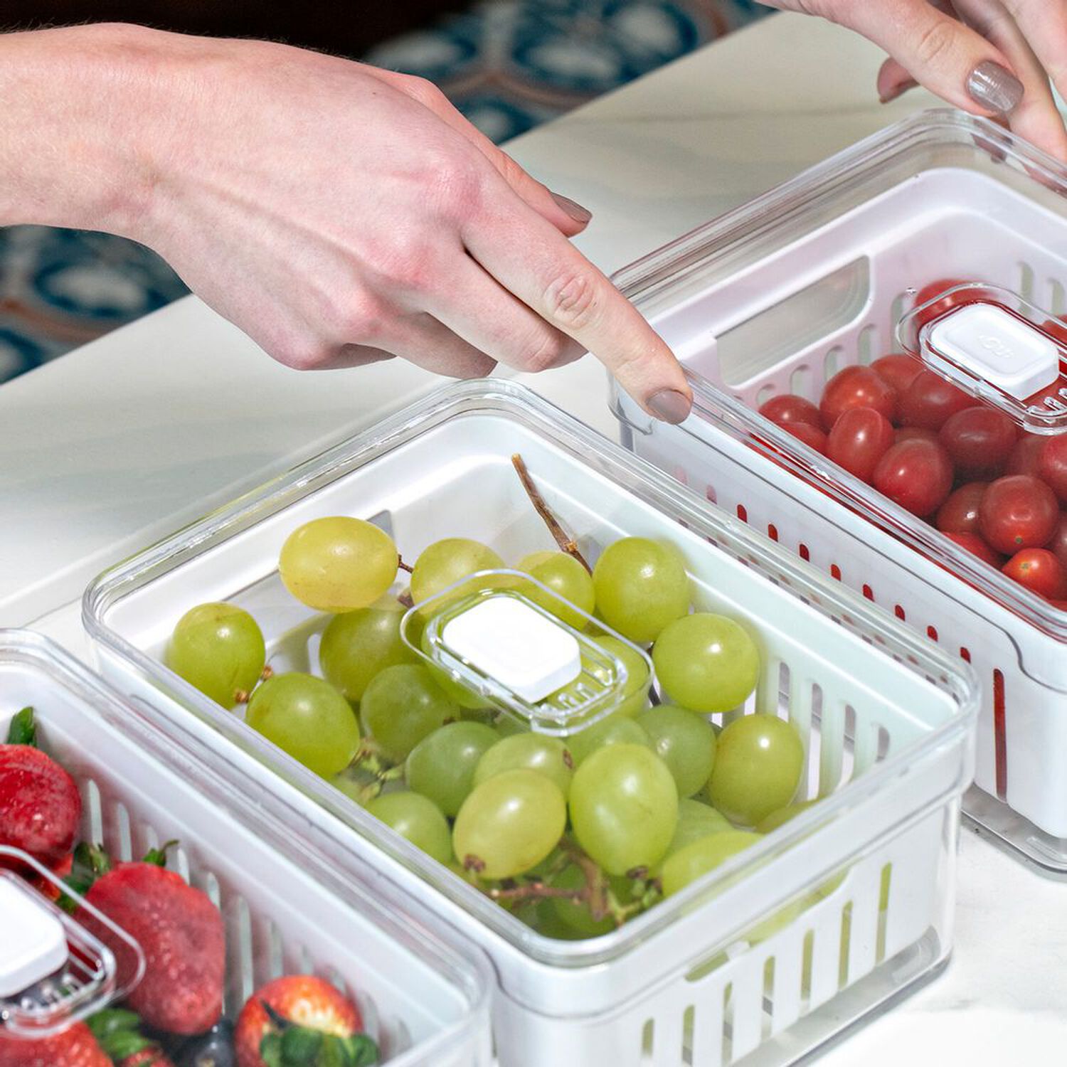 Organizador De Refrigerador Con Cesta Clear Fresh 2,2 Lt image number 3.0