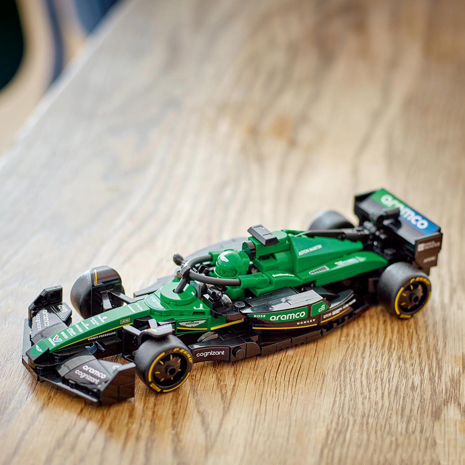 Lego Speed Champions - Auto De Carreras Aston Martin Aramco F1 Amr24 - 77245 image number 9.0